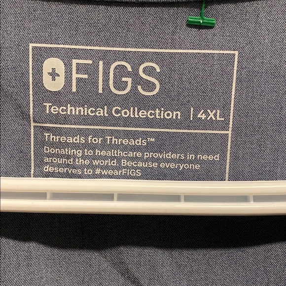 FIGS CATARINA scrub top - Picture 3 of 5